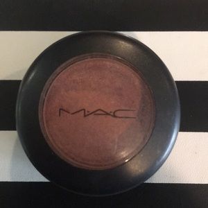 Mac rose gold/burnt orange eyeshadow